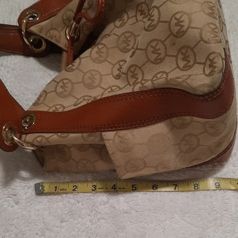Michael Kors Cream and Brown Shoulder Bag